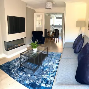 Corstorphine Townhouse: Spacious Near Murrayfield With Garden Holiday home
