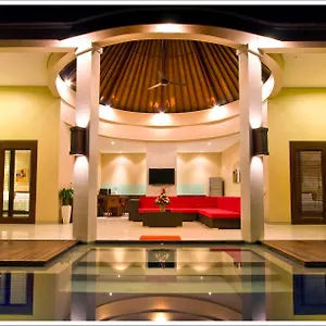 Oval Bali Villa Seminyak (Bali)